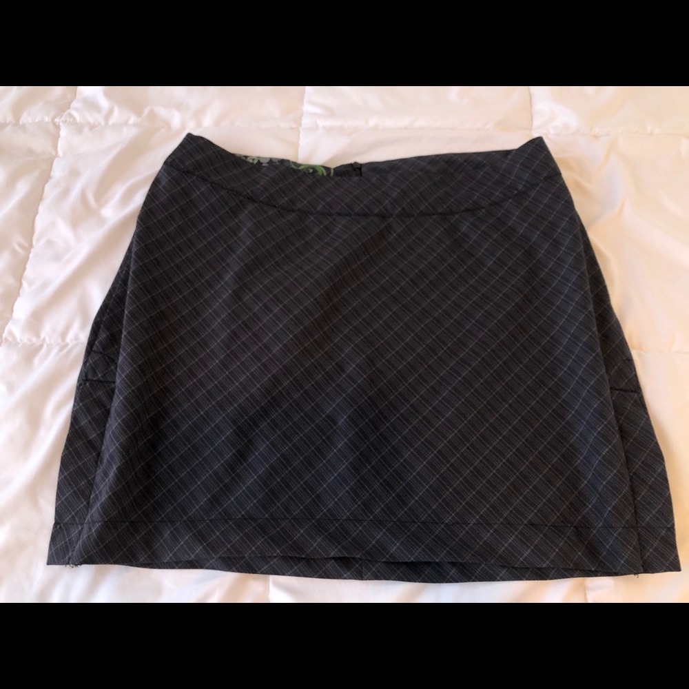 Zoic skirt